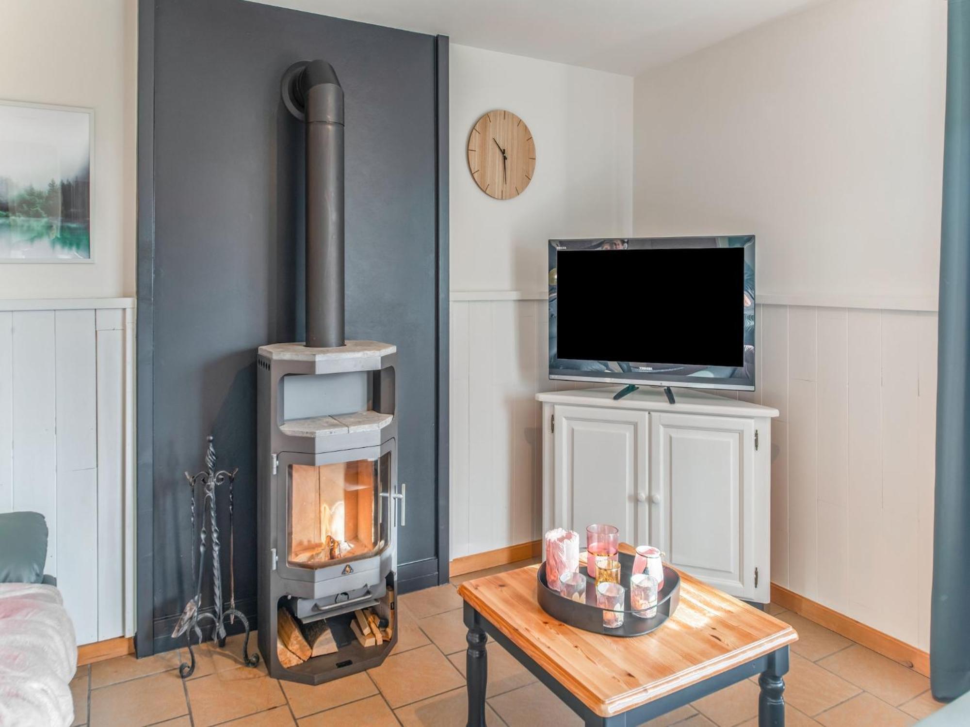 Picture Perfect Holiday Home In Sourbrodt With Garden Bbq Eksteriør bilde